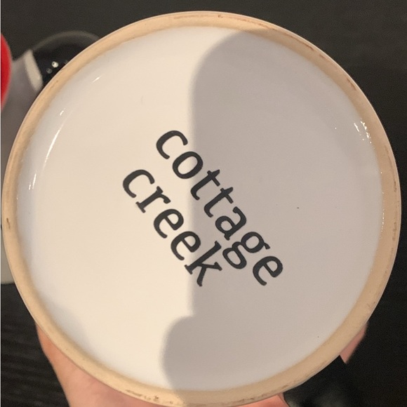 Never used set of 2 I Love You Ceramic Mugs. - Picture 3 of 4